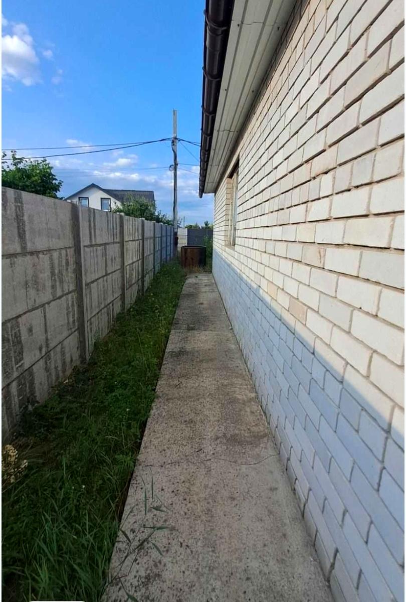 1870682601000810
