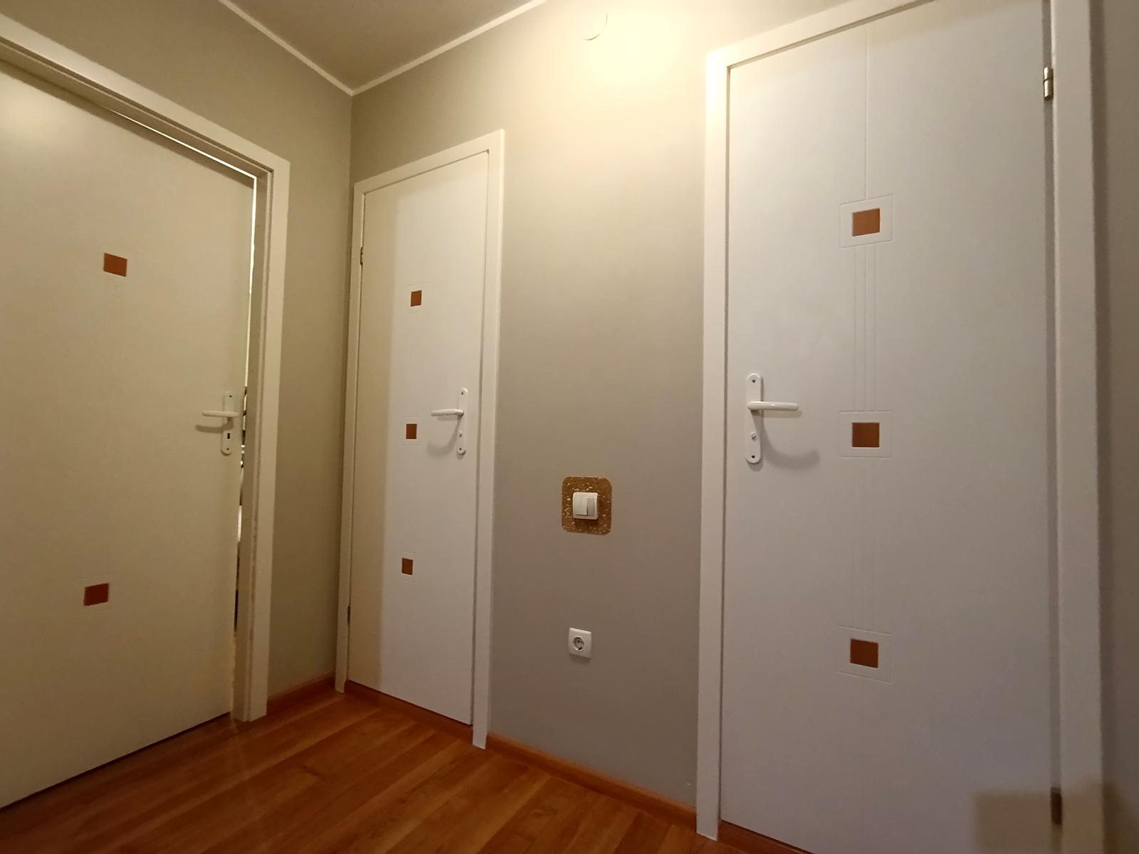 1870684692762095