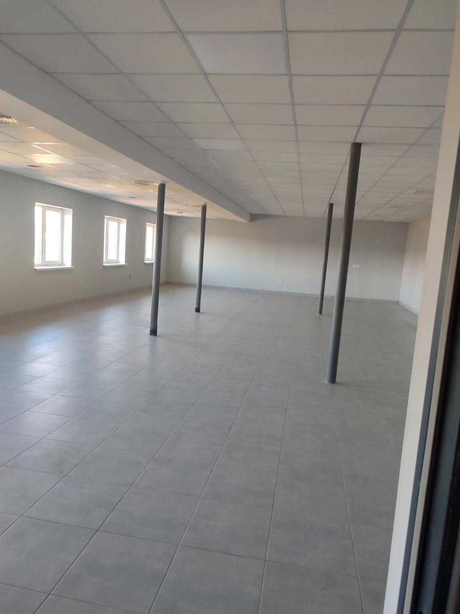 1870684745853684