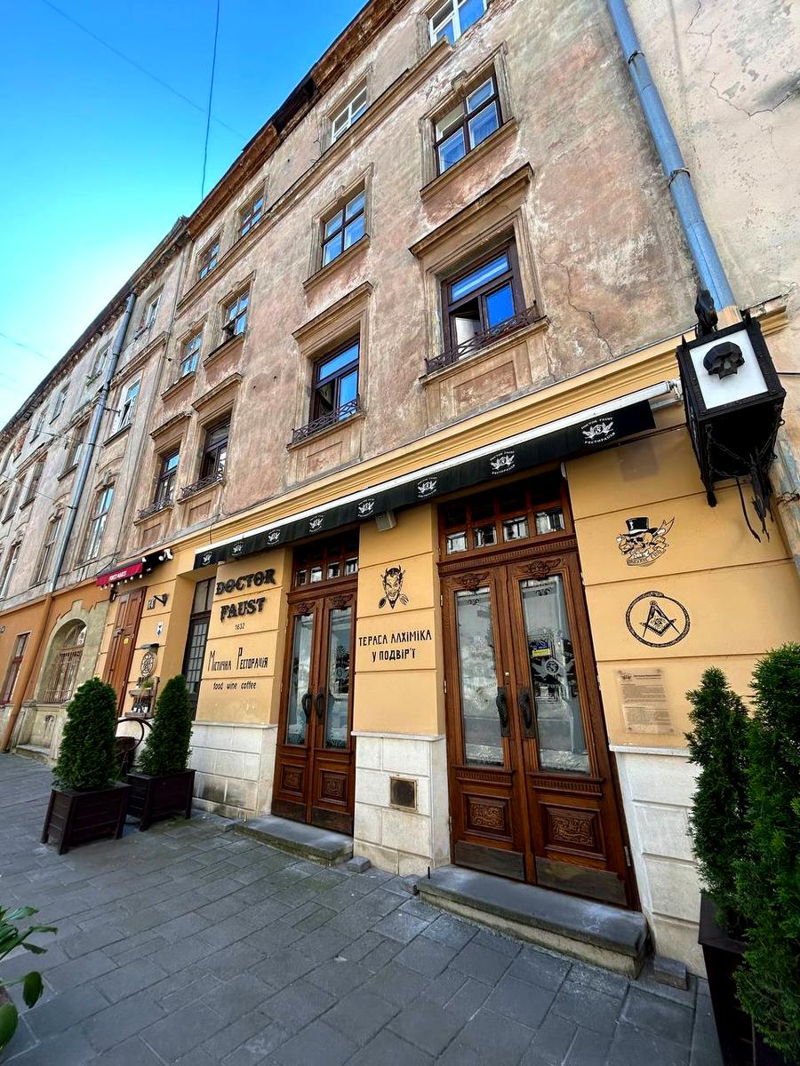 1870685619385771