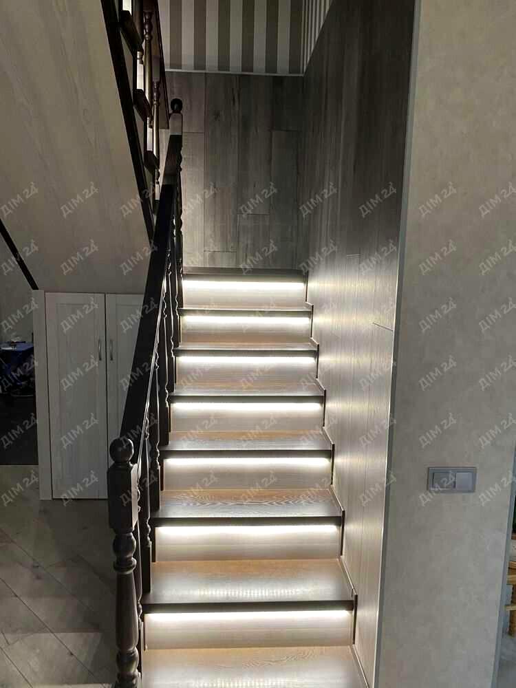1870688925444313