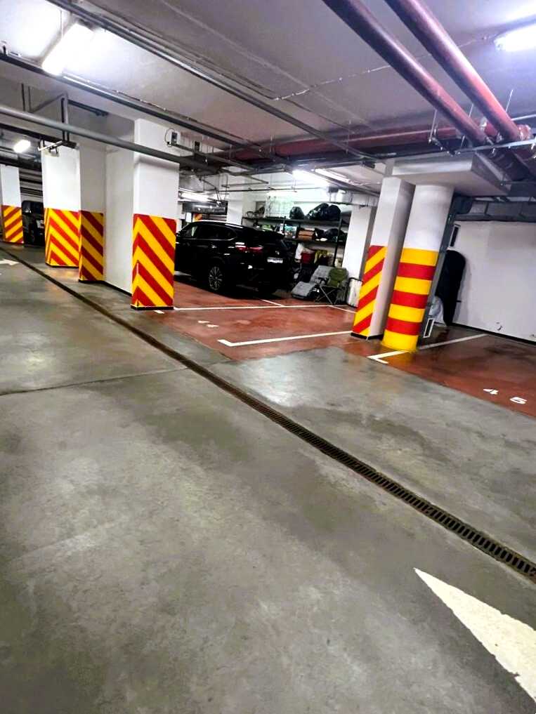 1870689845944613