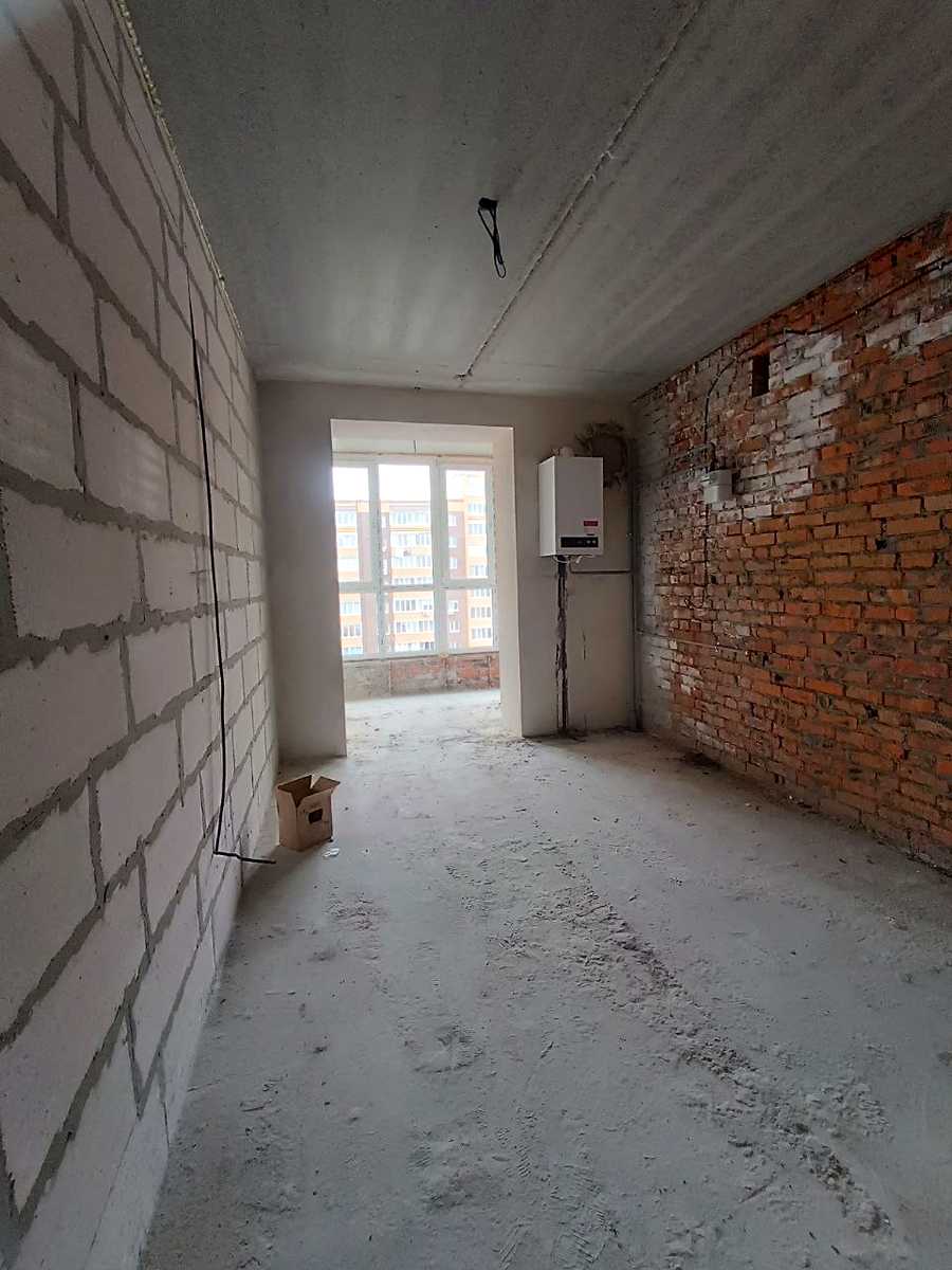 1870693546007876