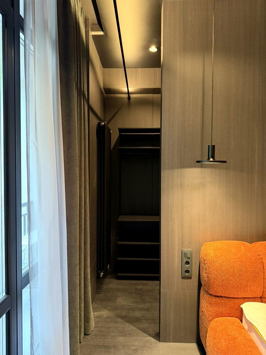 1870694124514384