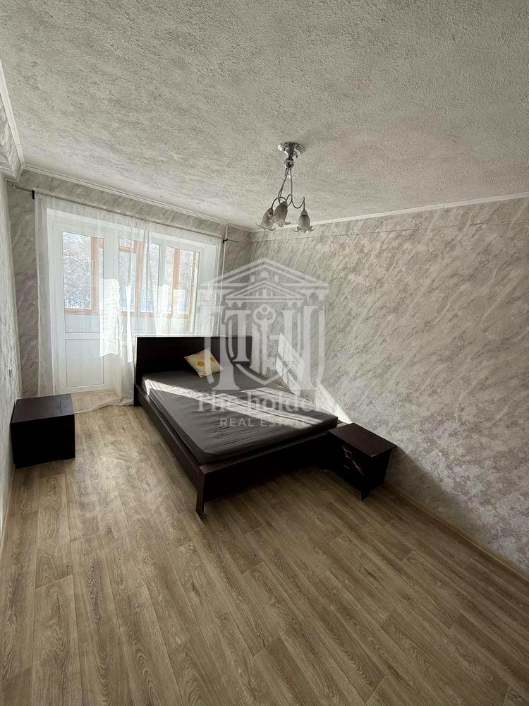 1870695055396939