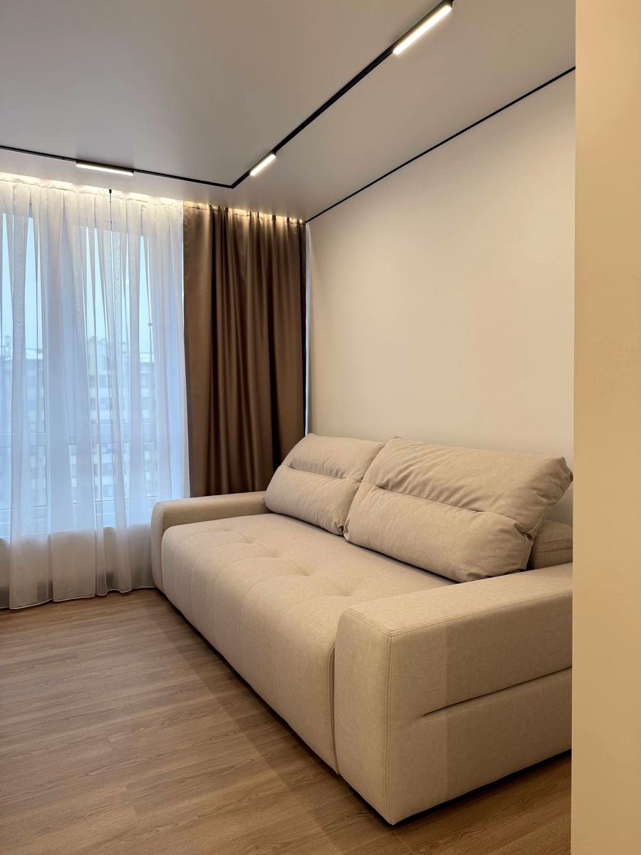 1870695560073084