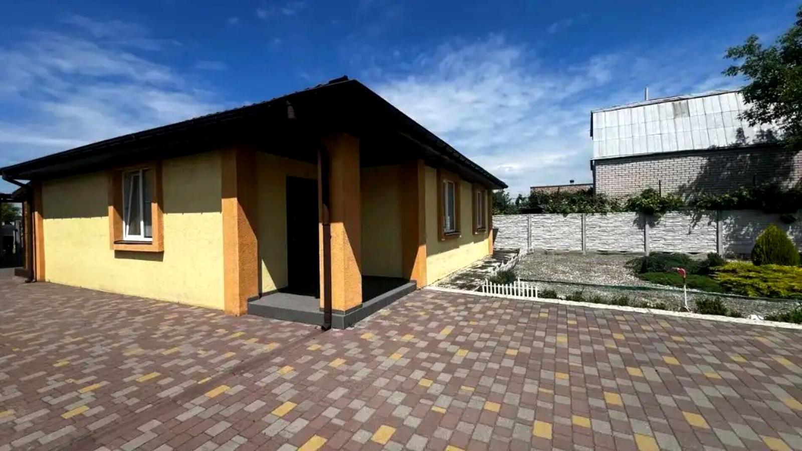 1870696374782013