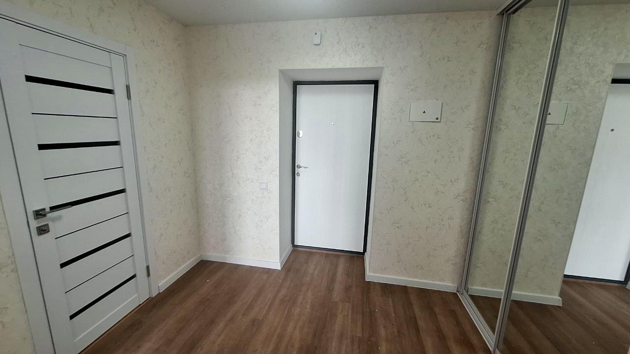 1870696644242817
