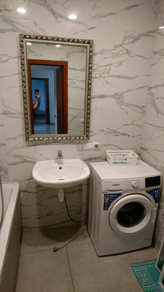 1870696899530126