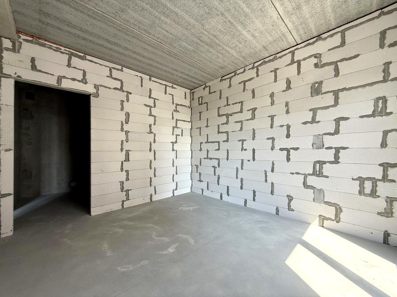 1870699321916015