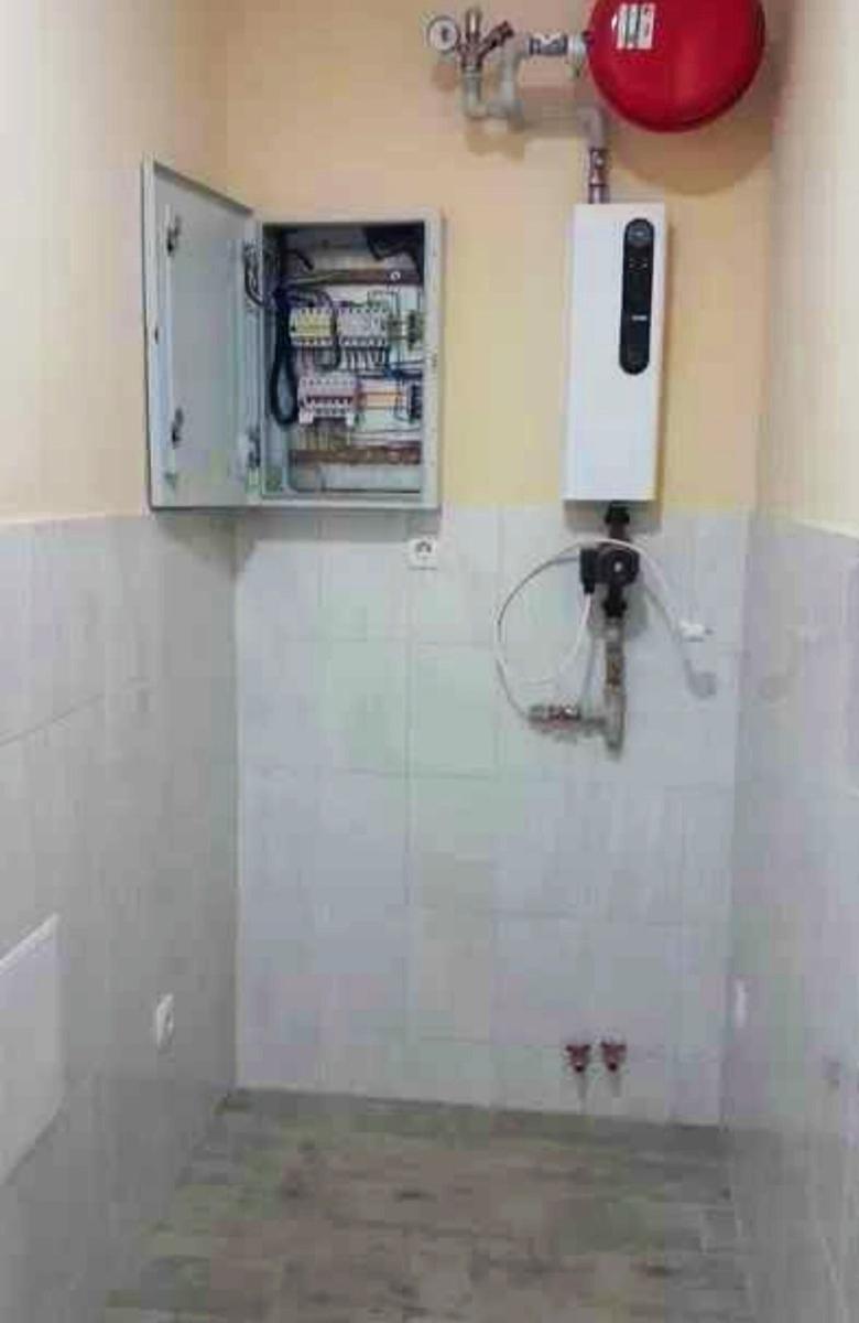 1870699437235677