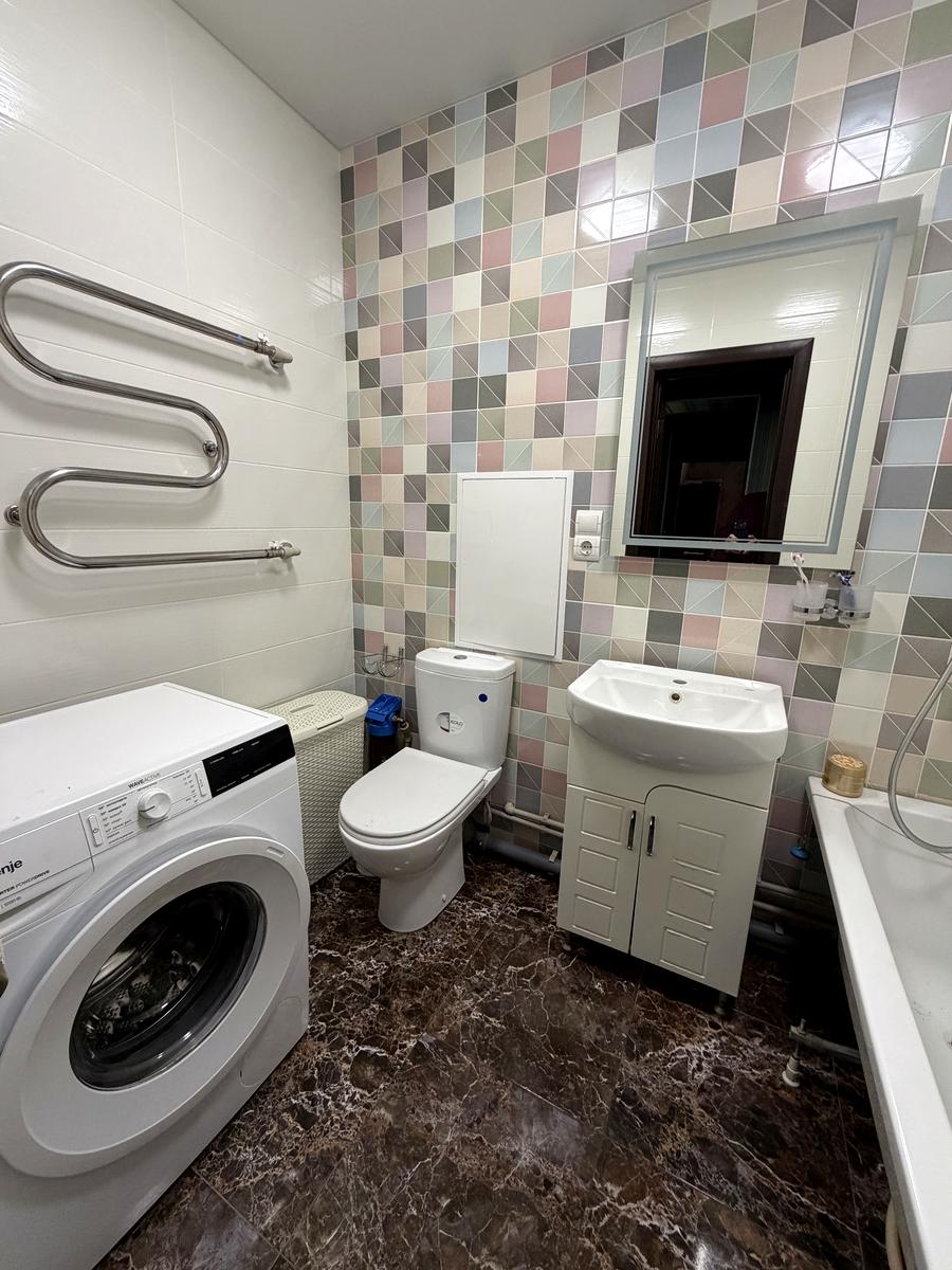 1870708451191586