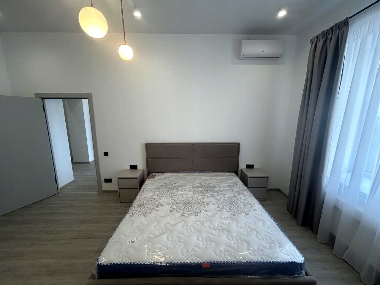 1870708711760427