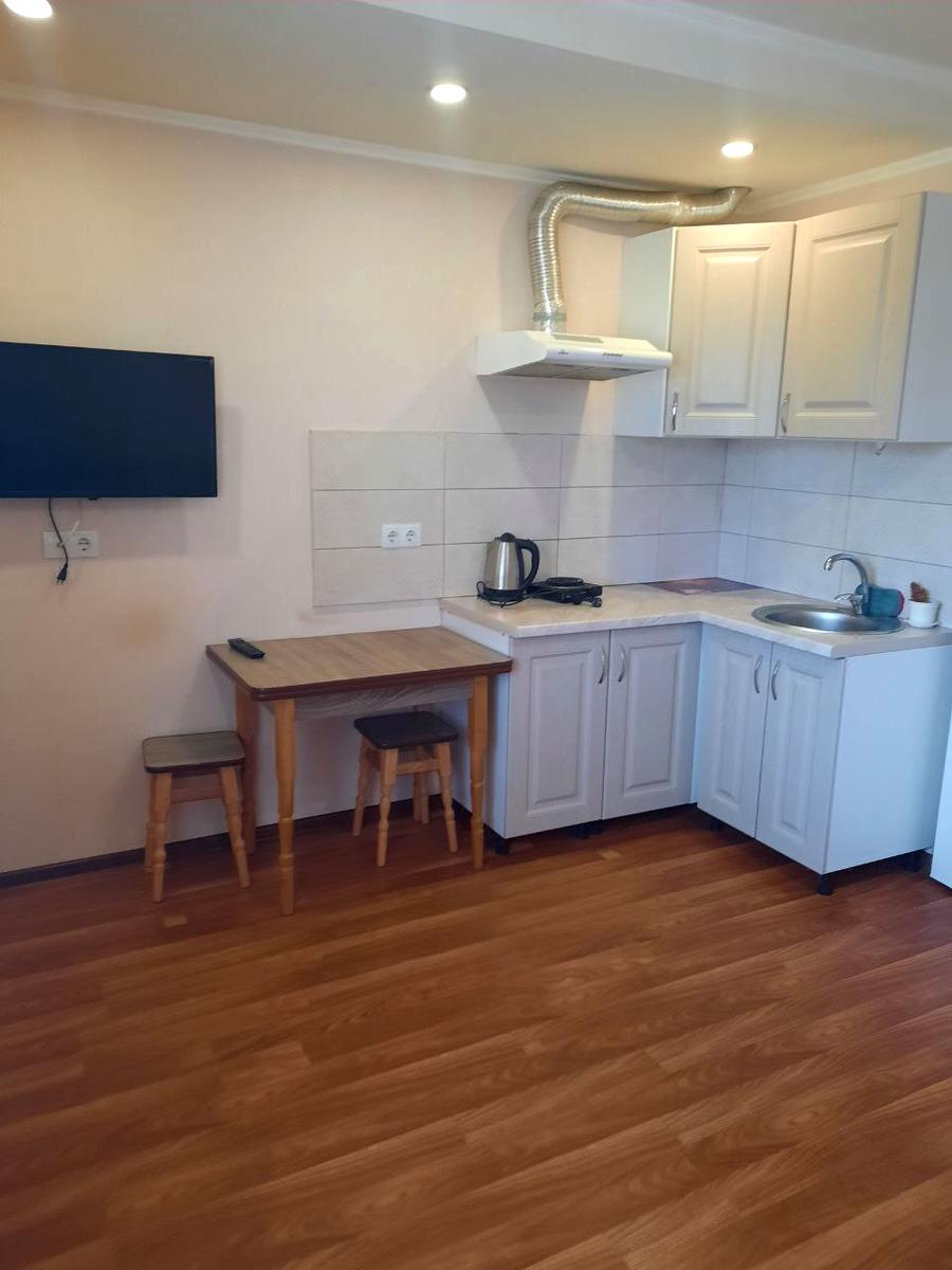 1870712775551878