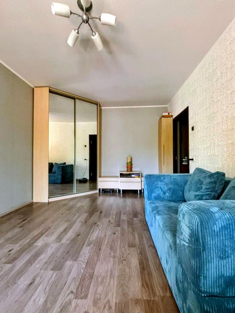 1870724459494243