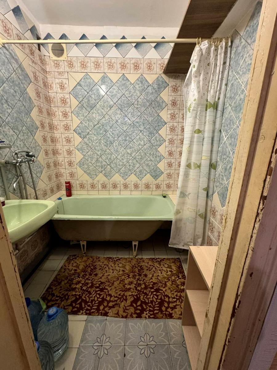 1870763841941392