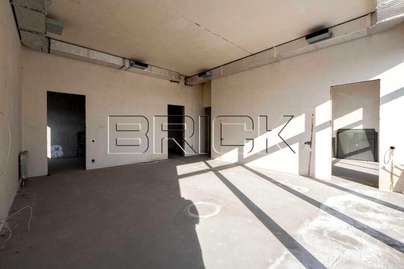 1870764162300272