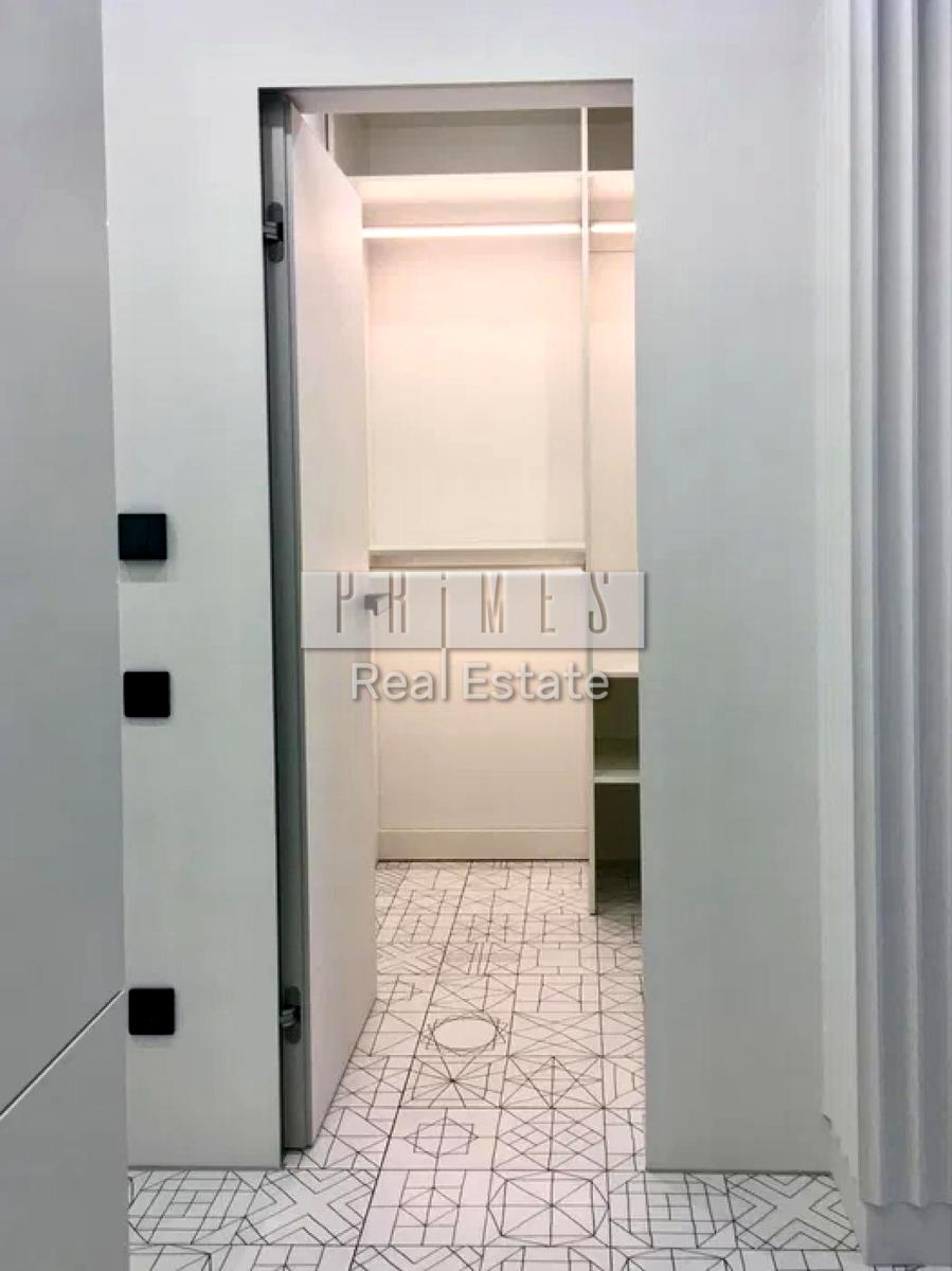 1870764698874061