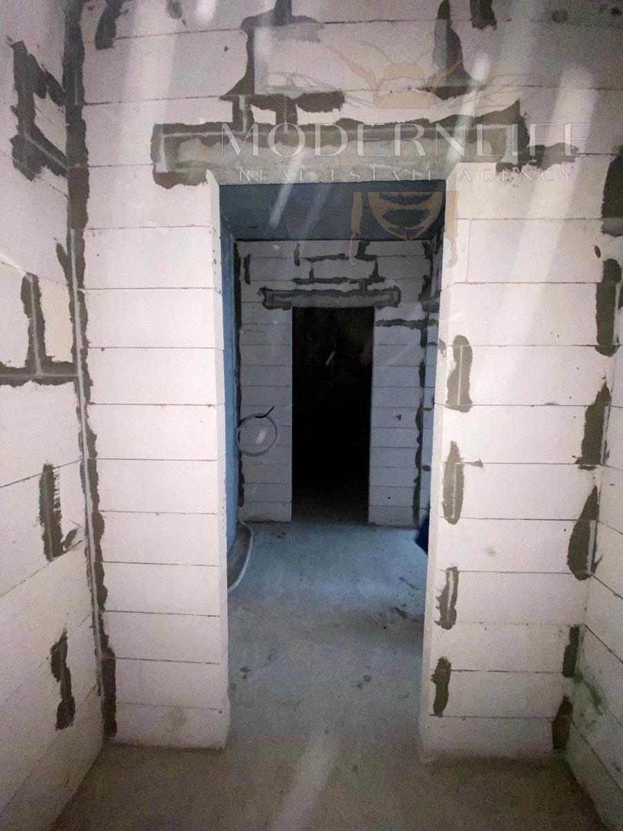 1870765386596177