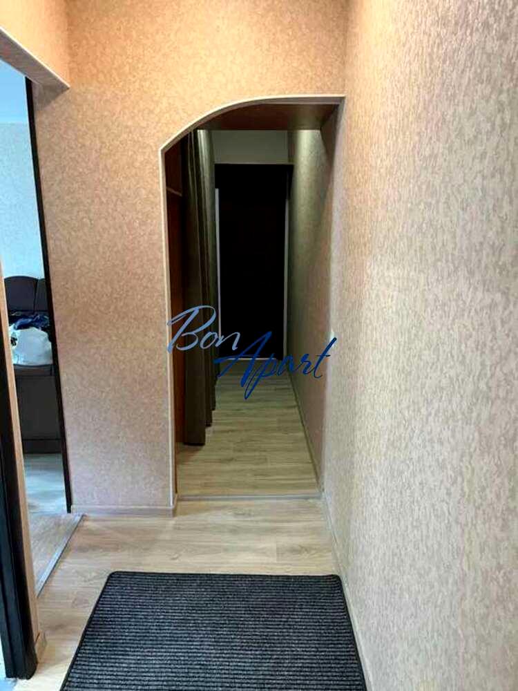 1870770370495306