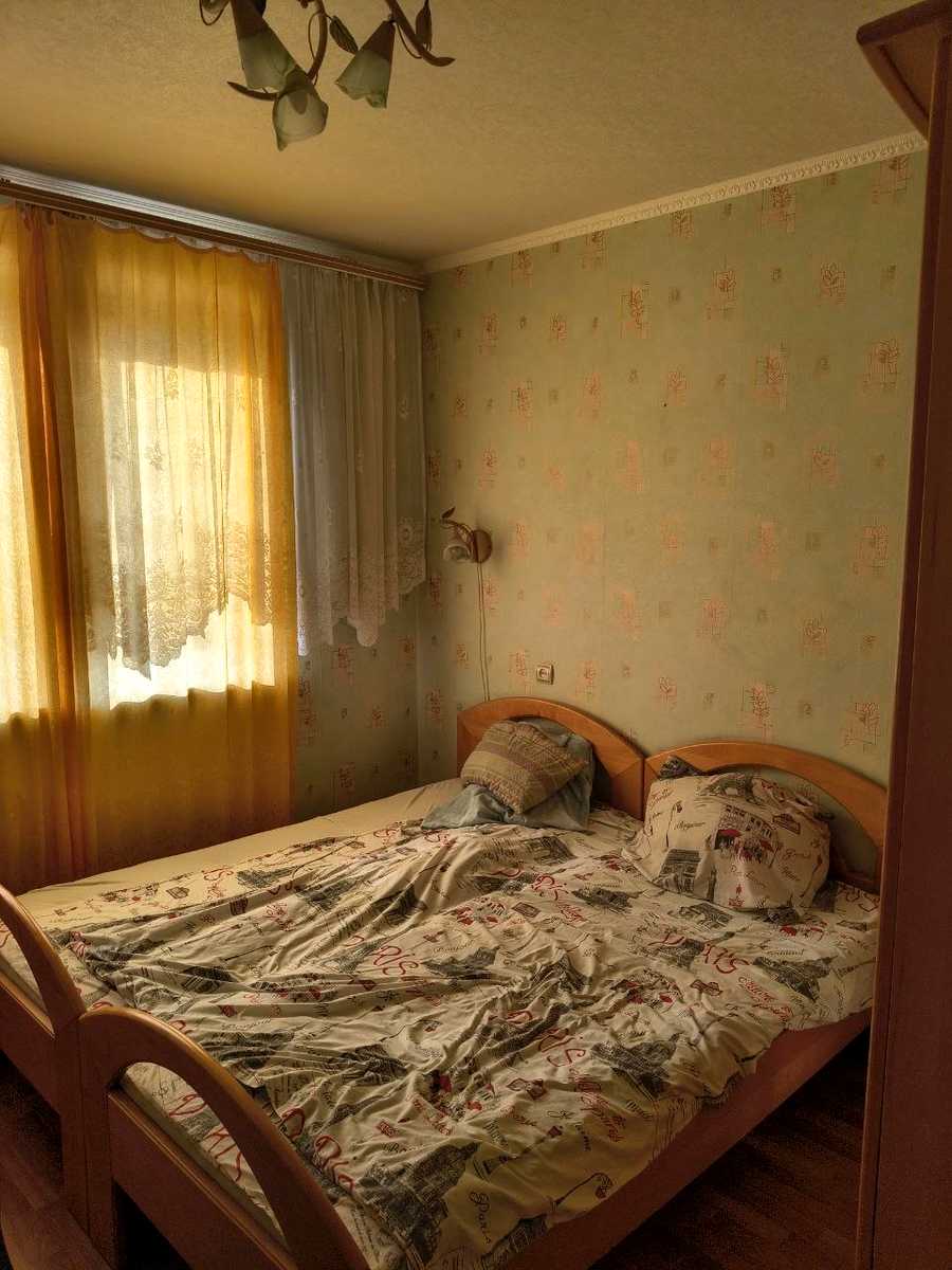 1870775034059304