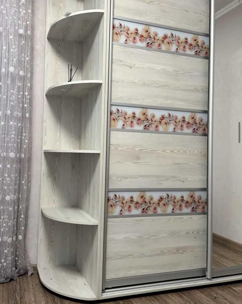 1870775816979323