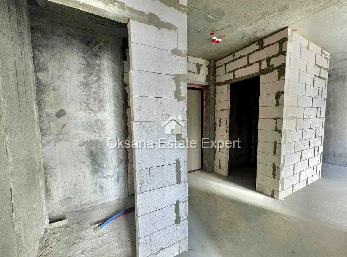 1870778936284032
