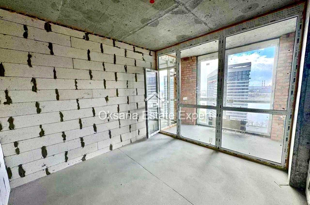 1870778936408044