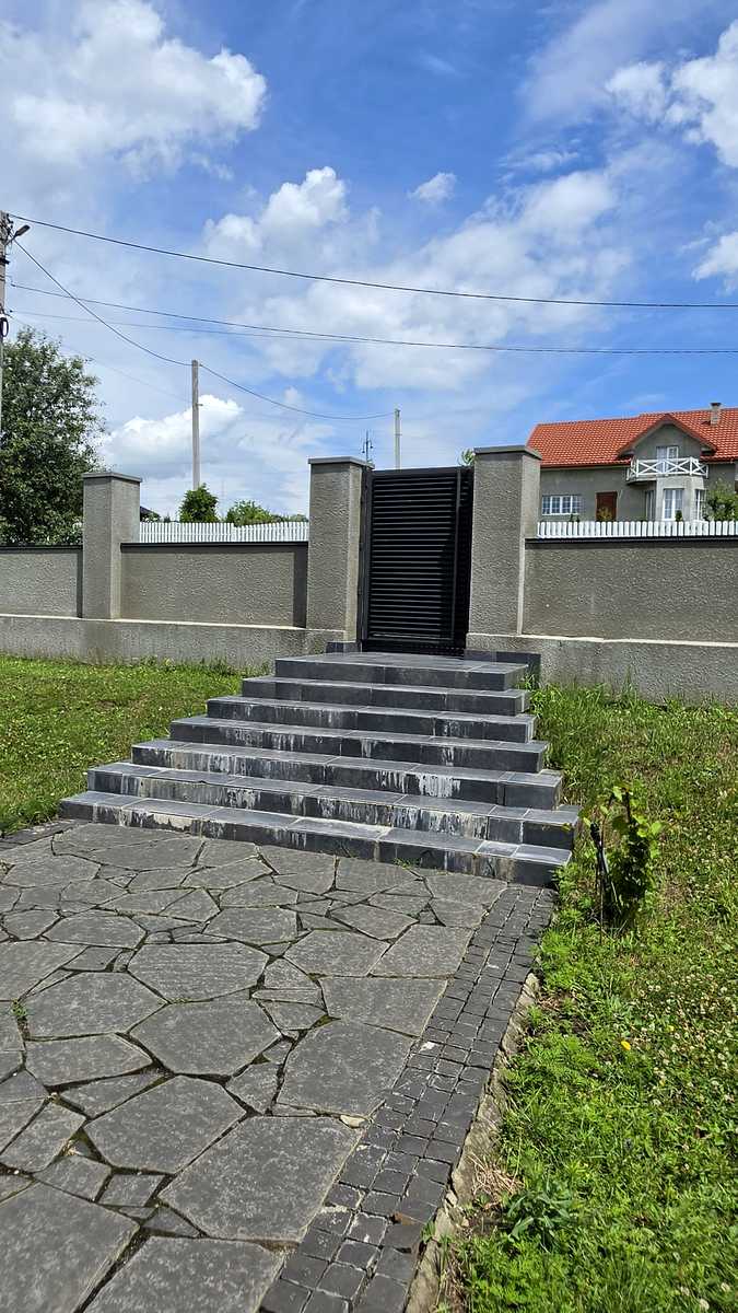1870779277247821