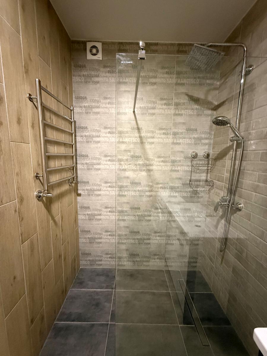 1870781569435712