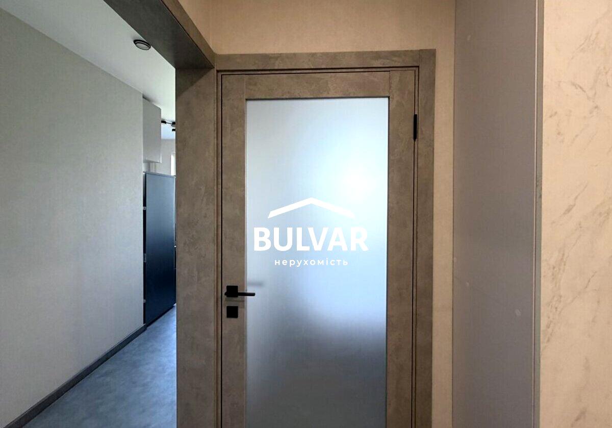 1870783430972874