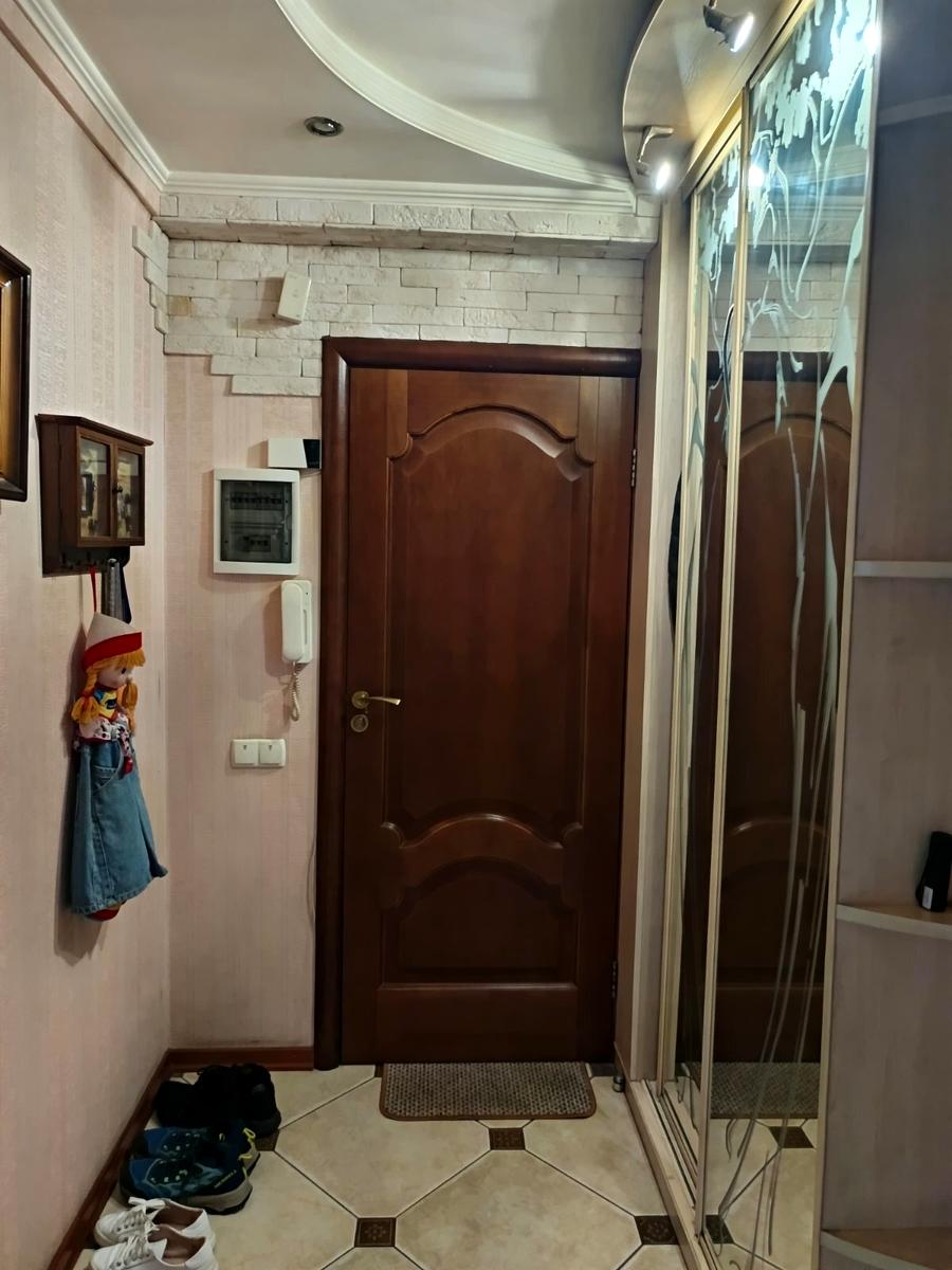 1870784975075290