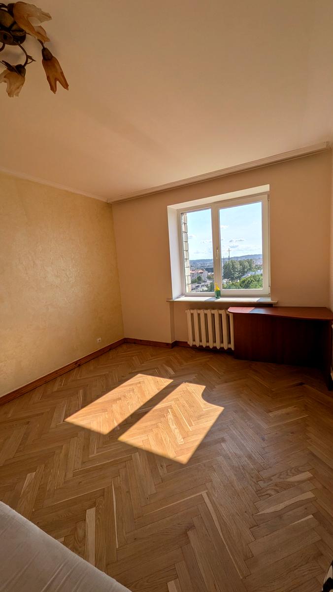 1870786017038091