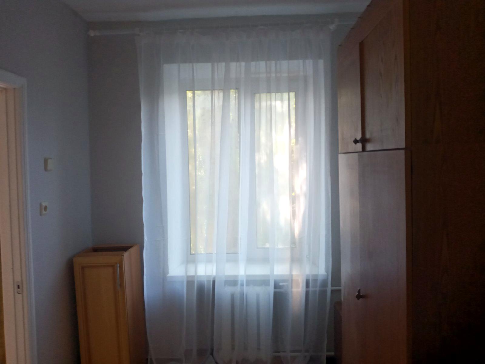1870786358046386