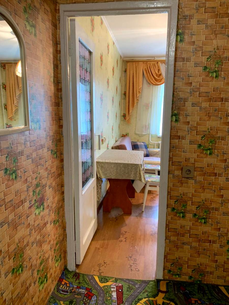 1870786376170864