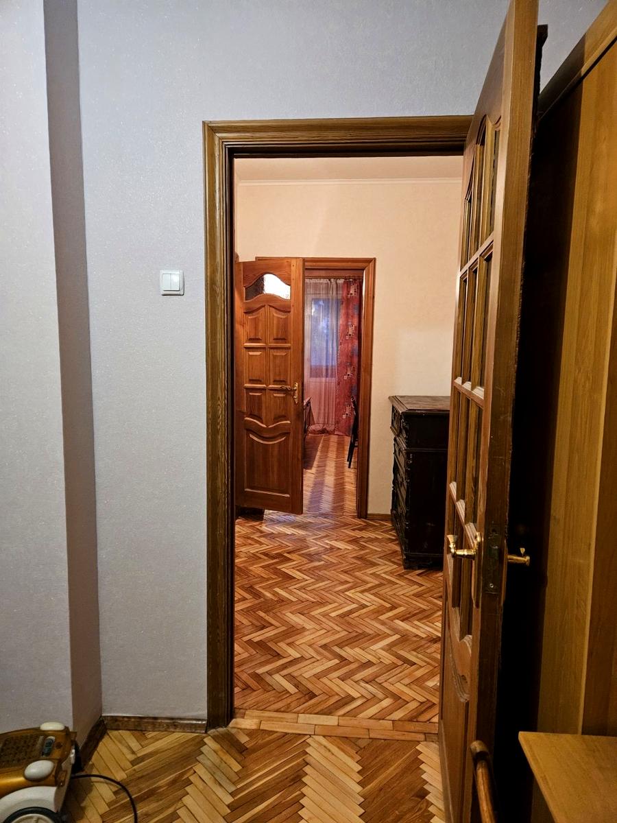 1870786957457113