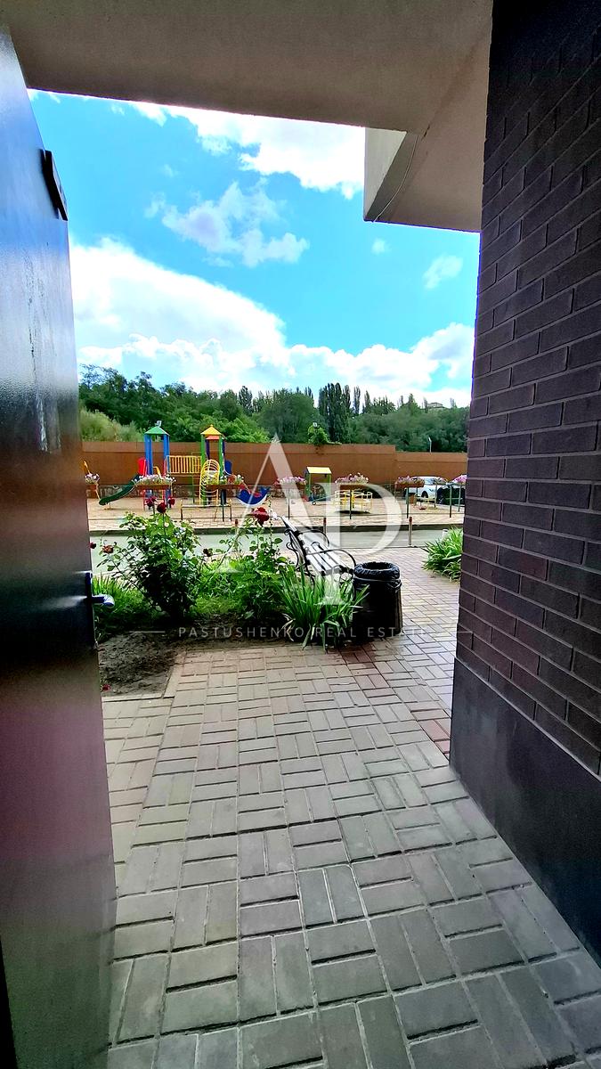 1870794166783024