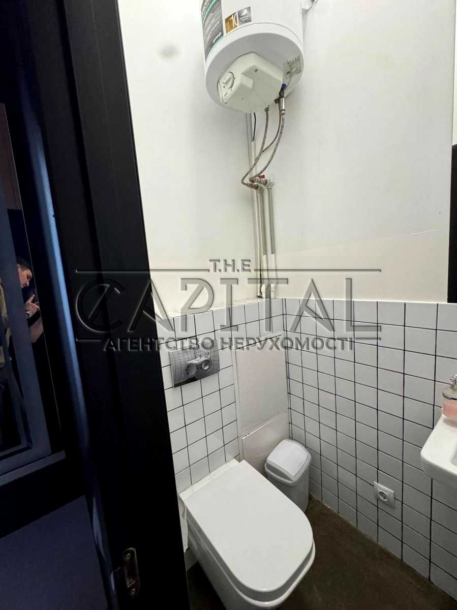 1870796149178329