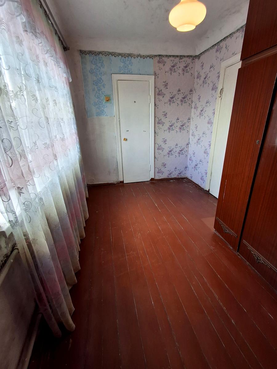 1870808838682772