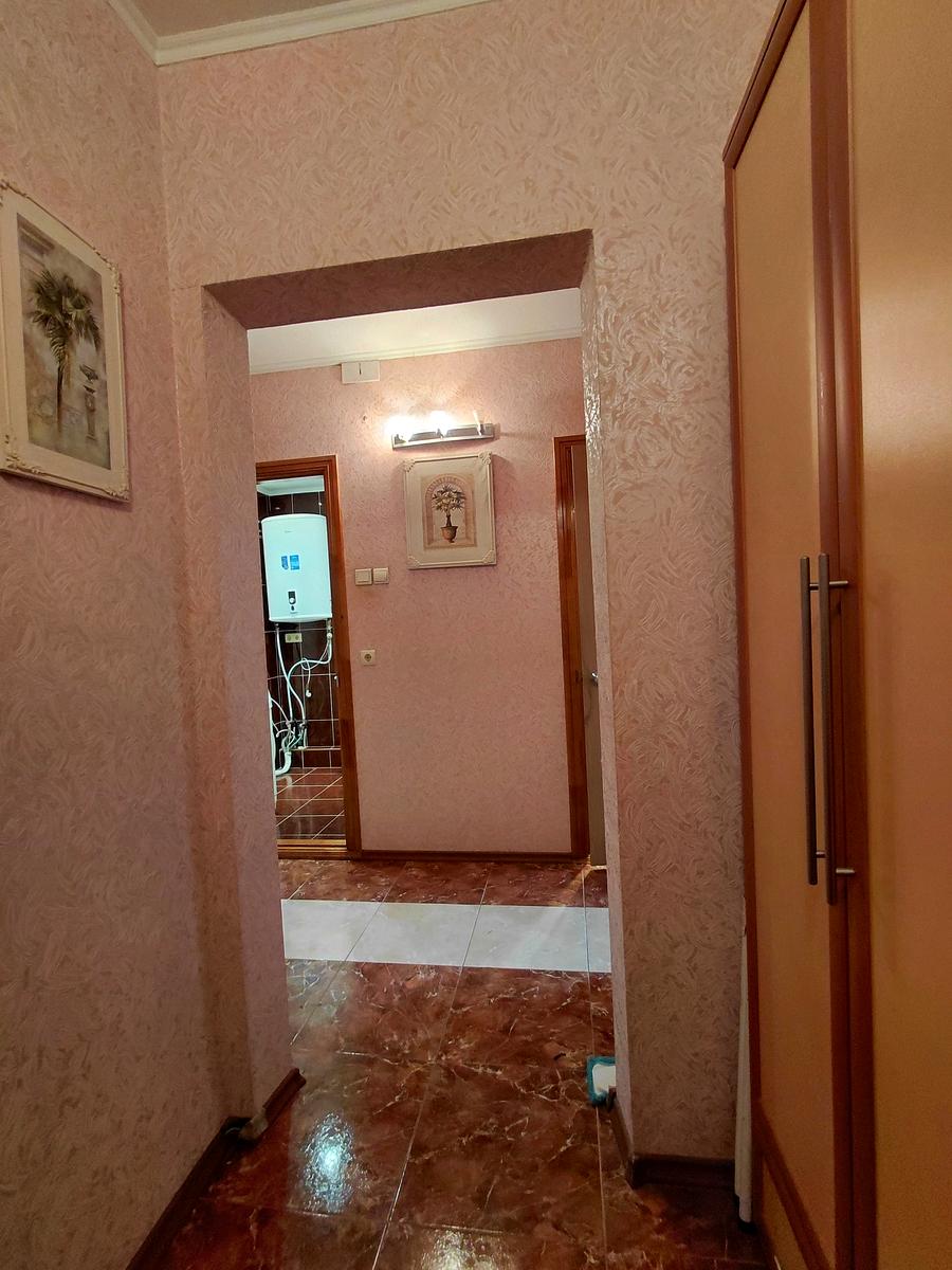 1870848549846806