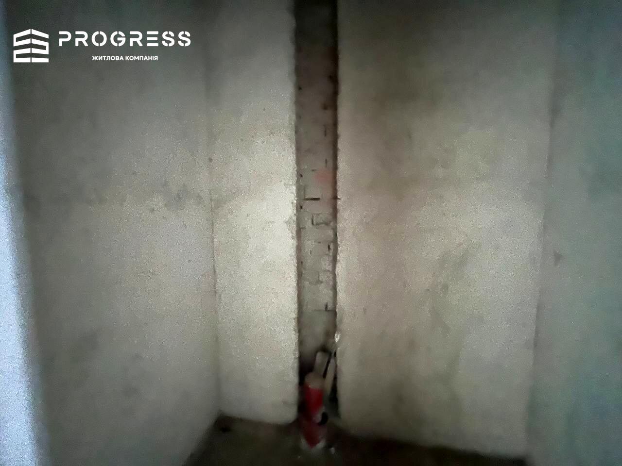 1870856409373326