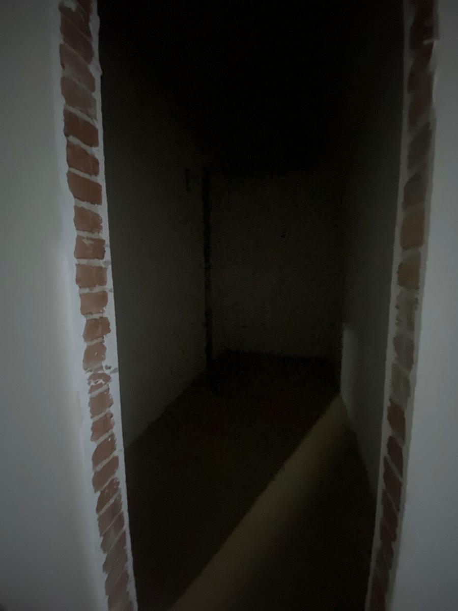 1870858107563236
