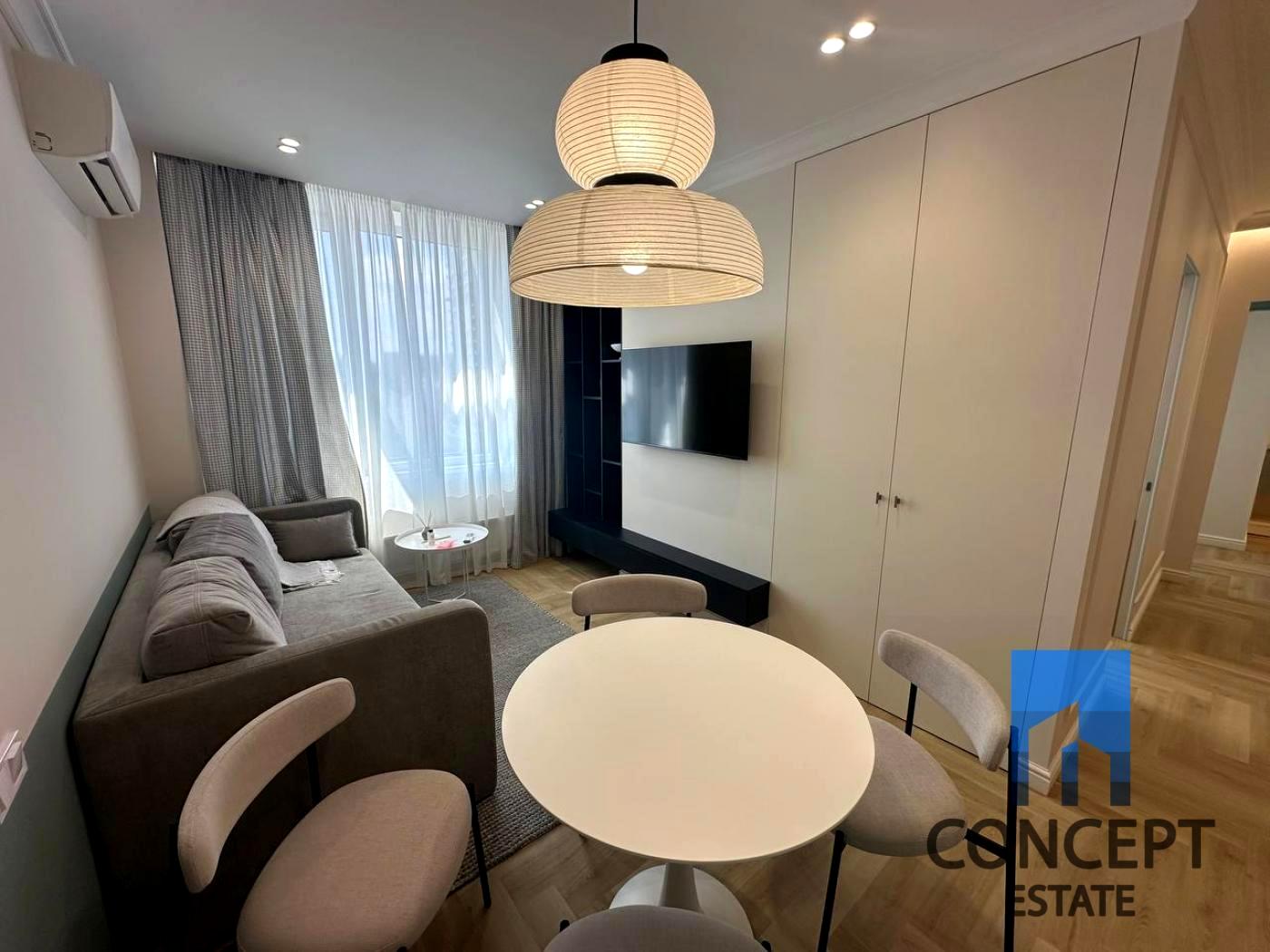 1870858509088059