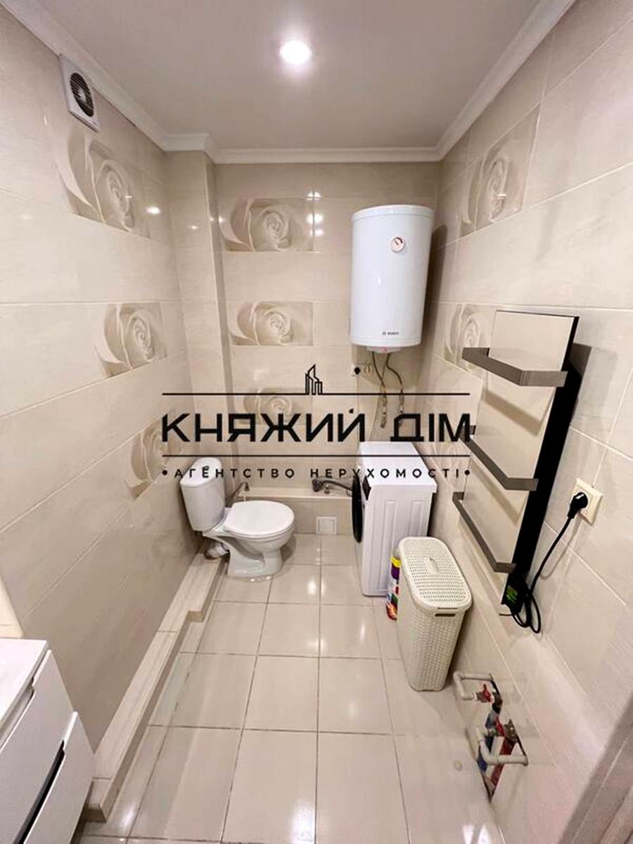 1870859387848164