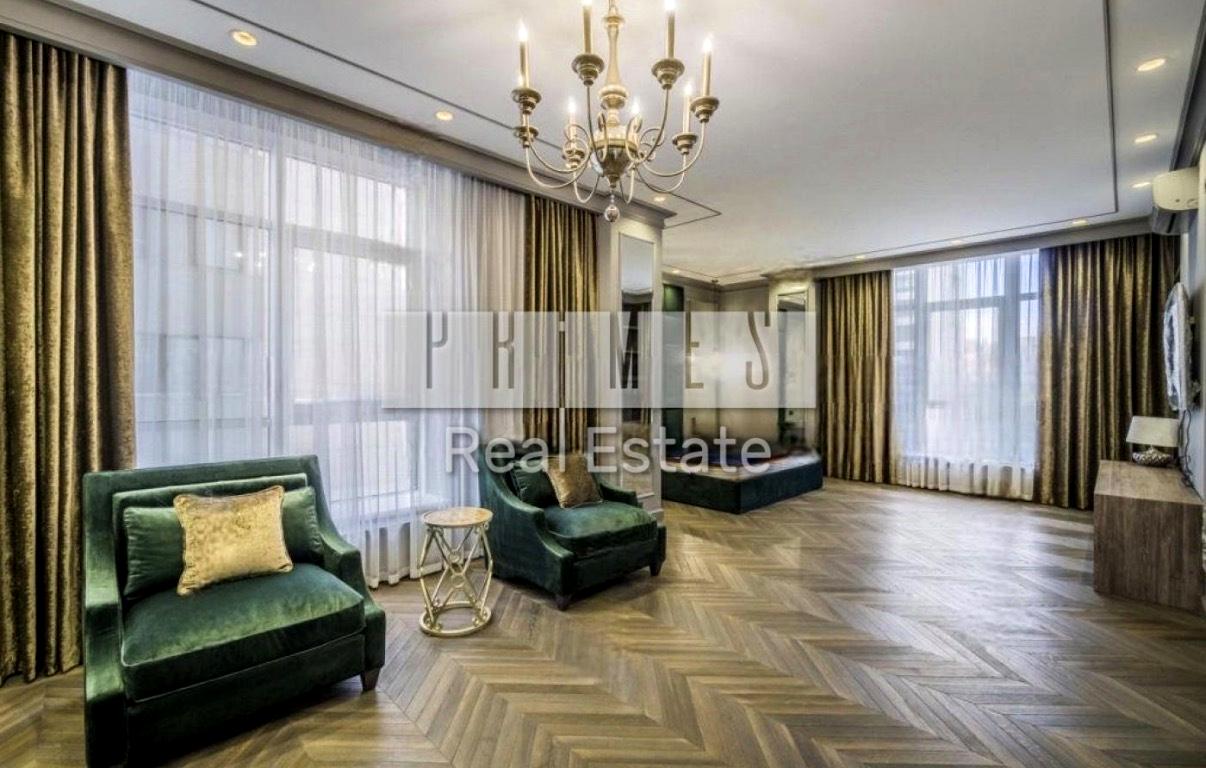 1870860712427333