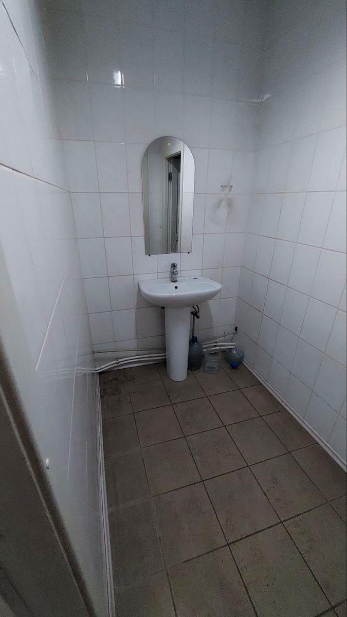 1870863899716851