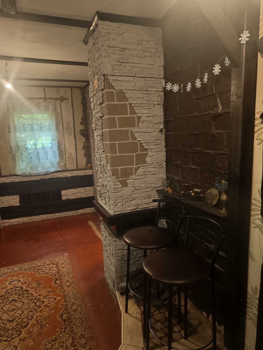 1870864523857309