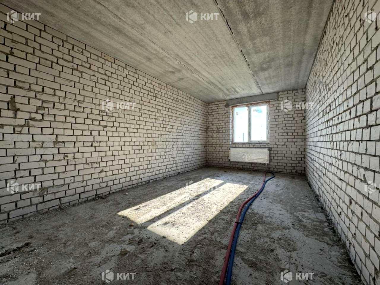1870866045779984