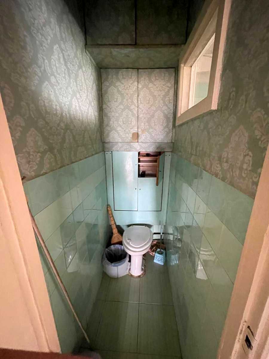1870866076121832