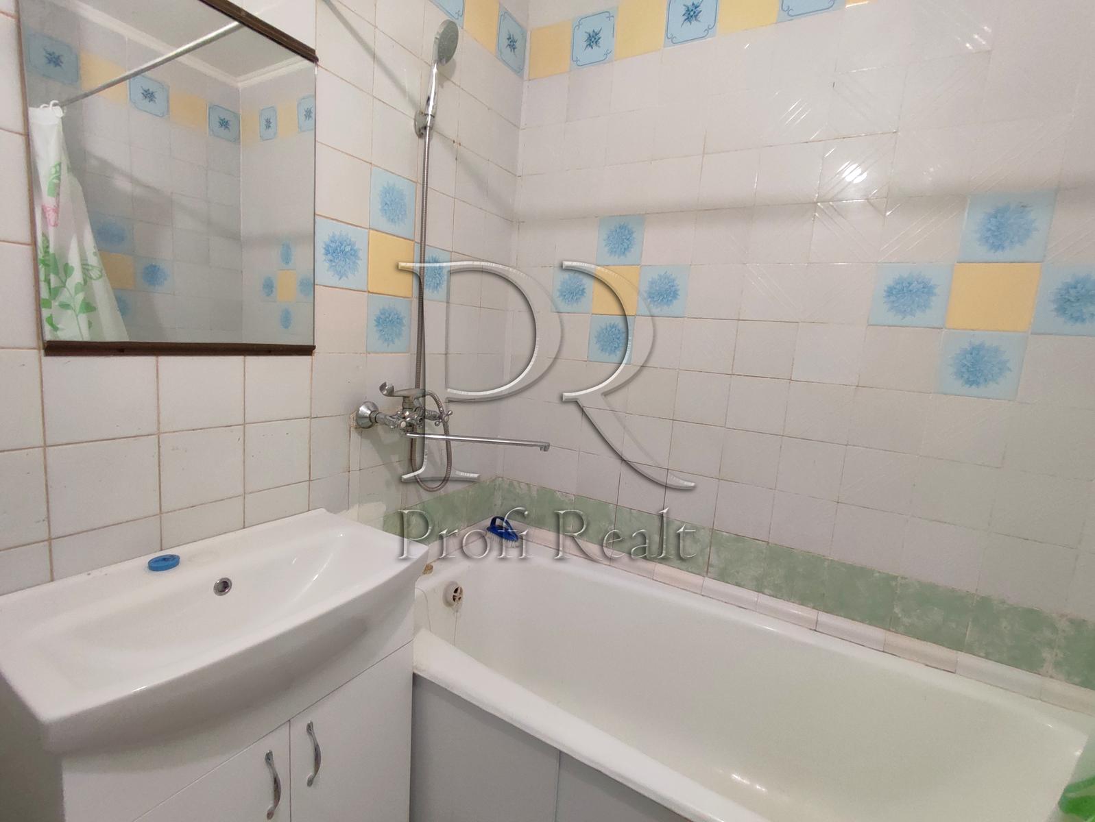 1870866157430069